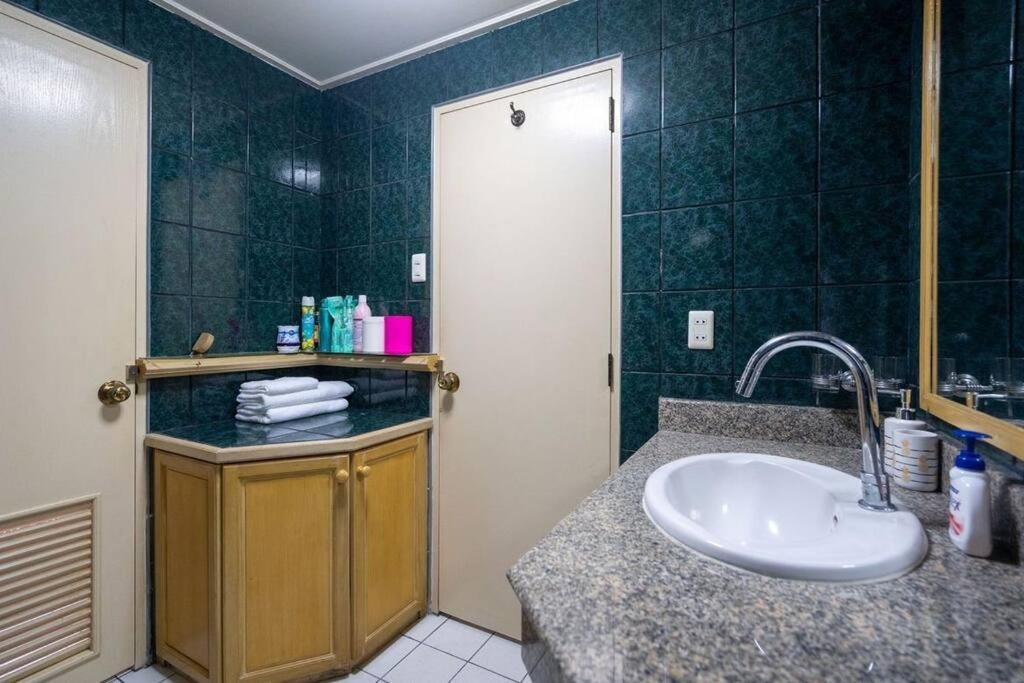 1 Bed Condo, No.1 Location, Next To Beach. Apartment Patong